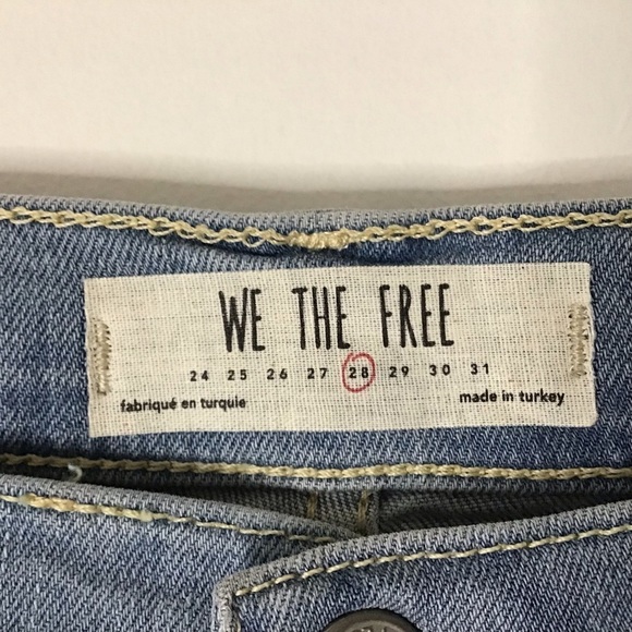 We the Free Light Wash High Rise Distressed Knees and Frayed Hem Skinny … - Picture 12 of 14